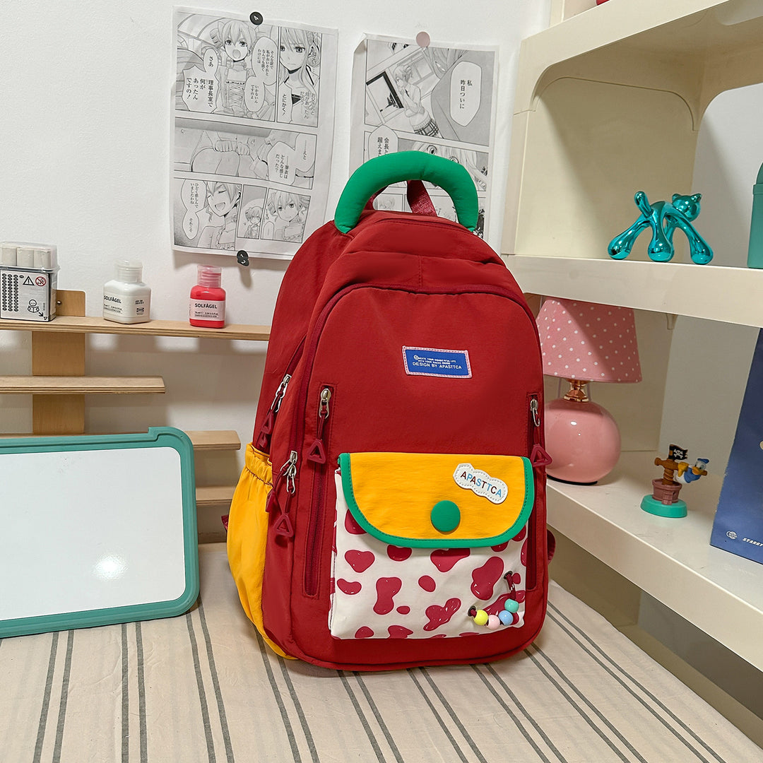 Stilvoller Multi-Taschen-Rucksack mit lustigen Akzenten Karnz