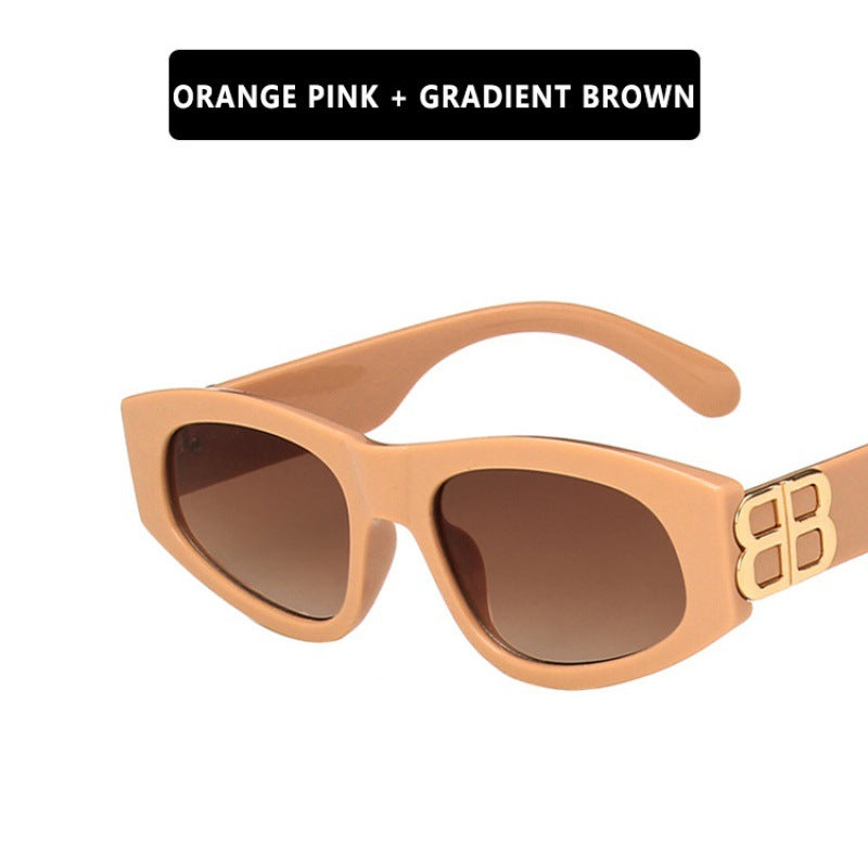 Damen modische Cat-Eye Sonnenbrille mit luxuriösen Akzenten Karnz