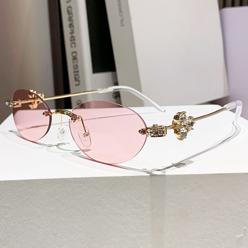 Damen elegante Sonnenbrille mit geometrischem Rahmen Karnz