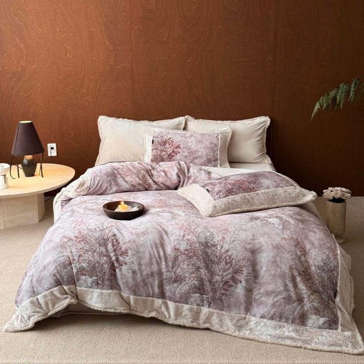 Luxuriöses samtiges Bettwäsche-Set mit Teddy-Fleece und floralem Motiv