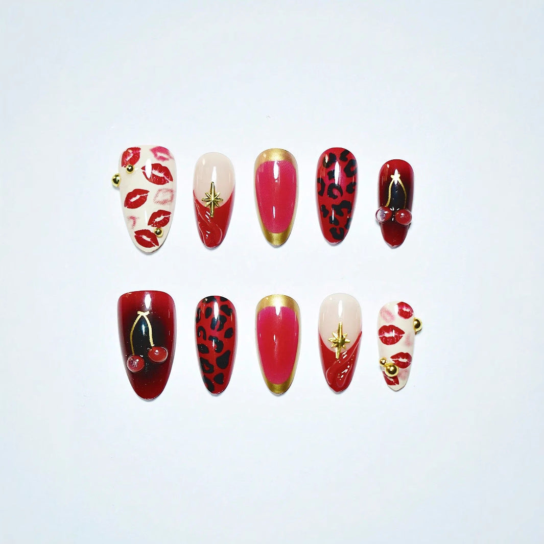 Künstlerisches Kuss-Themen Press-On Nagelkunst Karnz