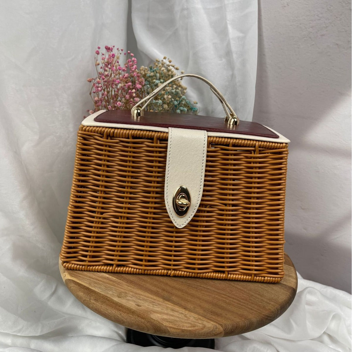Damen eleganter geflochtener Handtasche mit Holzdeckel Karnz