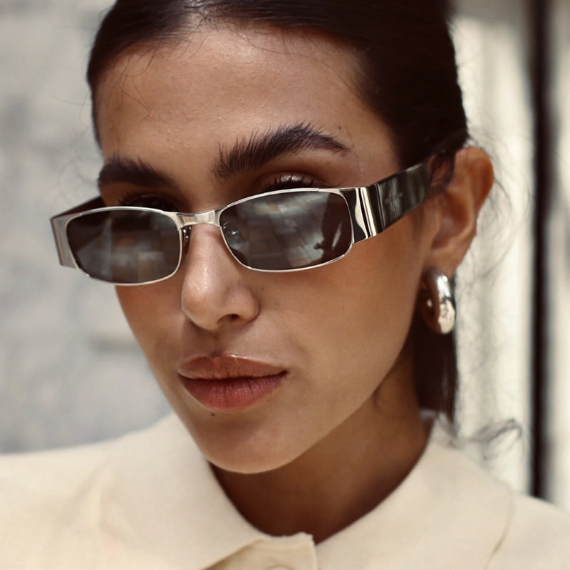 Damen modische rechteckige Sonnenbrille mit eleganten Gläsern Karnz