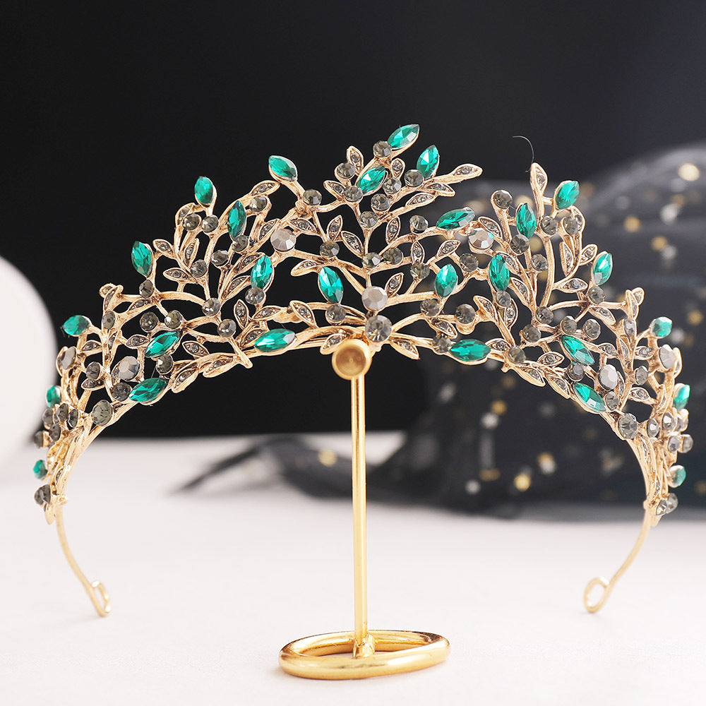 Damen Elegante Haarreif mit floralen Verzierungen und Strasssteinen Karnz