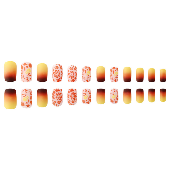Künstlerisches Gradient Floral Nageldesign Karnz