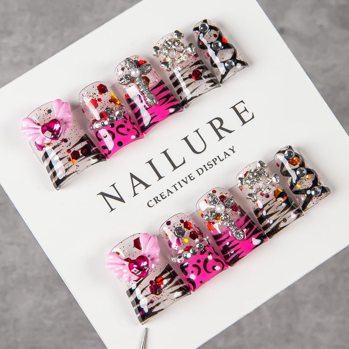Künstlerisches Press-On-Nageldesign-Set