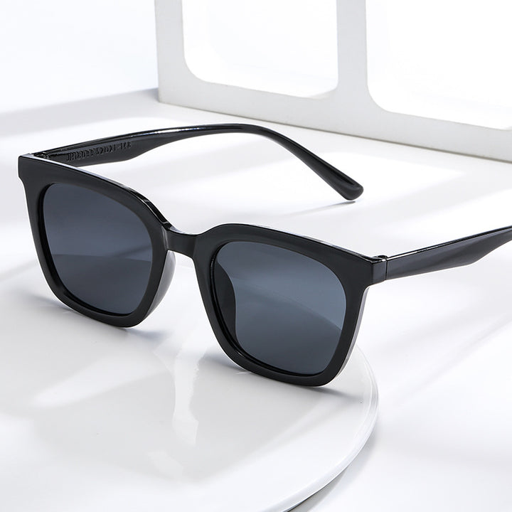 Damen modische Sonnenbrille im kräftigen Tiermotiv Karnz