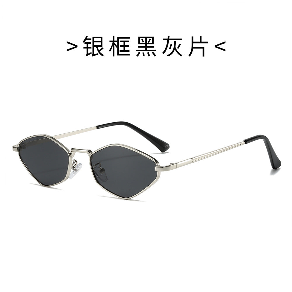 Damen Modische Sonnenbrille im futuristischen Design Karnz