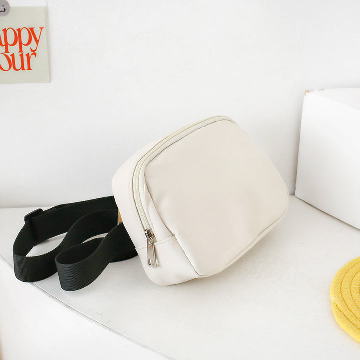 Modische Gürteltasche In Minimalistischer Form Karnz