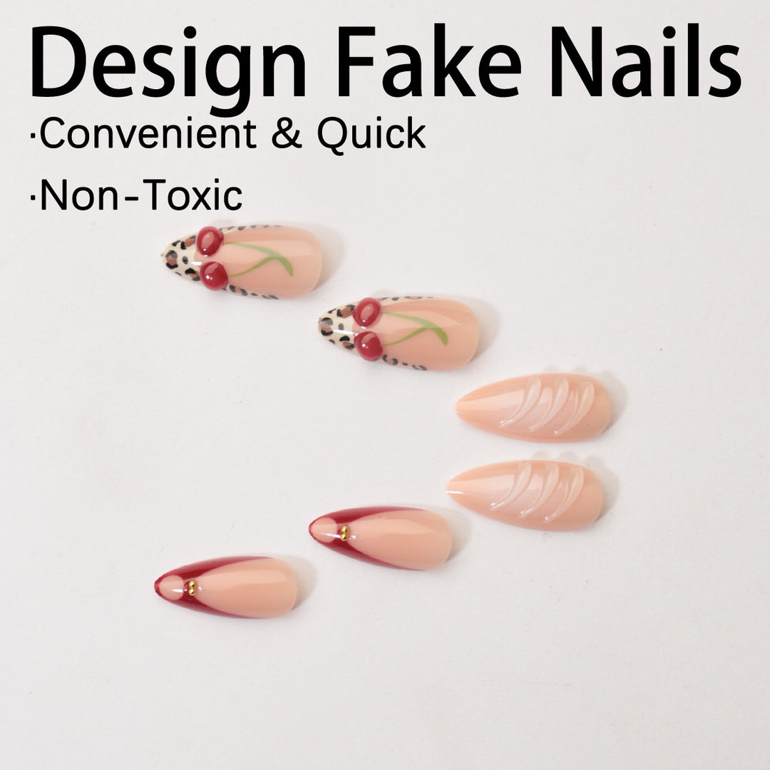 Kreatives Nageldesign mit stilvollem Blumen- und Leopardenmuster Karnz