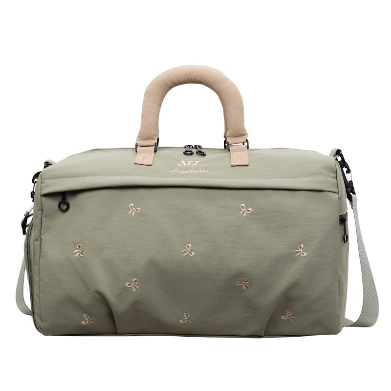Stylische bestickte Reisetasche
