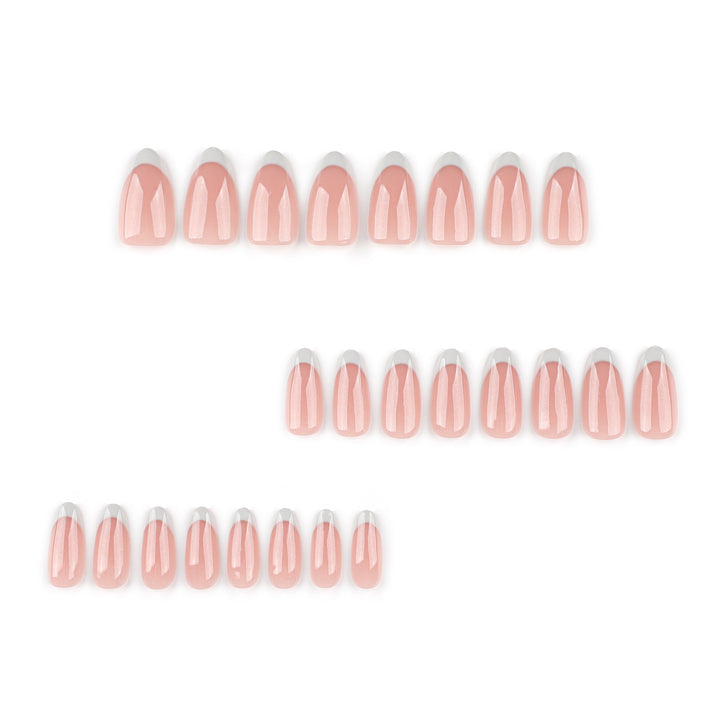 Elegante French-Tip Kunstnägel Karnz