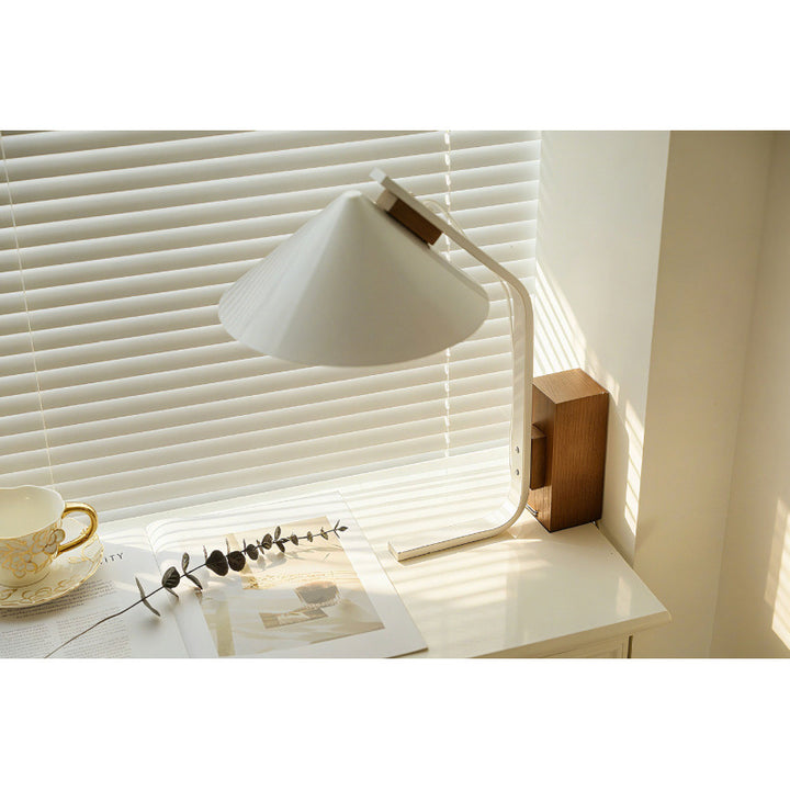 Moderne verstellbare Schreibtischlampe