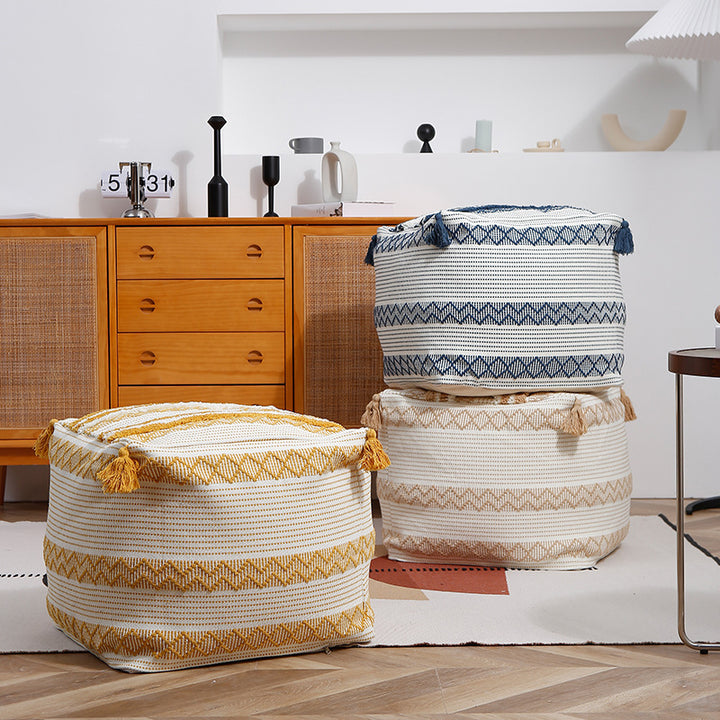 Quadratischer Boho-Sitzpouf aus gewebtem Baumwollmix mit Quasten und abnehmbarem Bezug Karnz