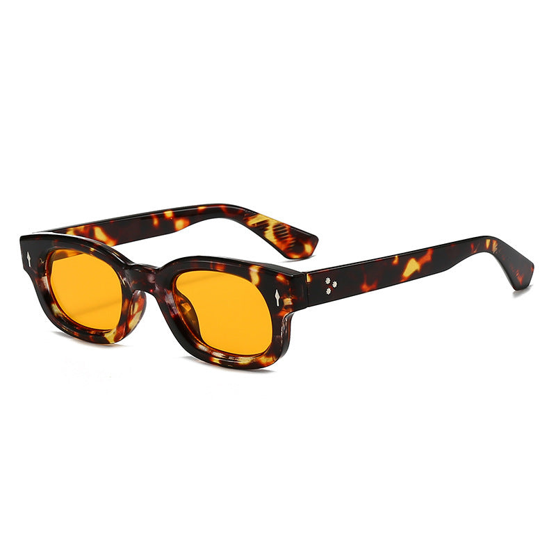 Damen stylische Sonnenbrille im trendigen Rahmen Karnz