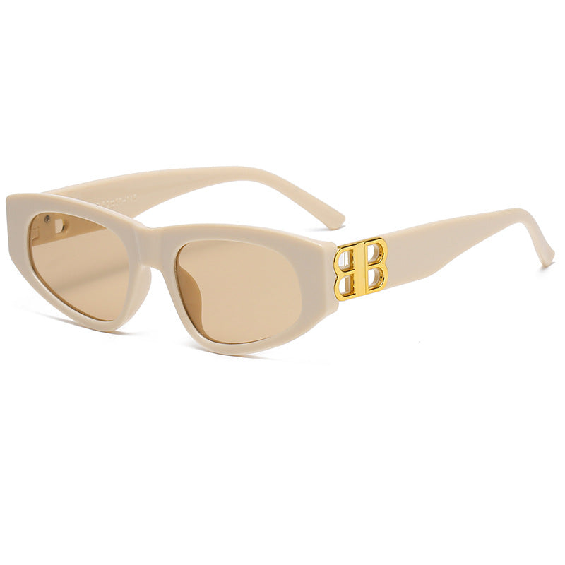 Damen Designer-Sonnenbrille mit luxuriösen Rahmenakzenten Karnz