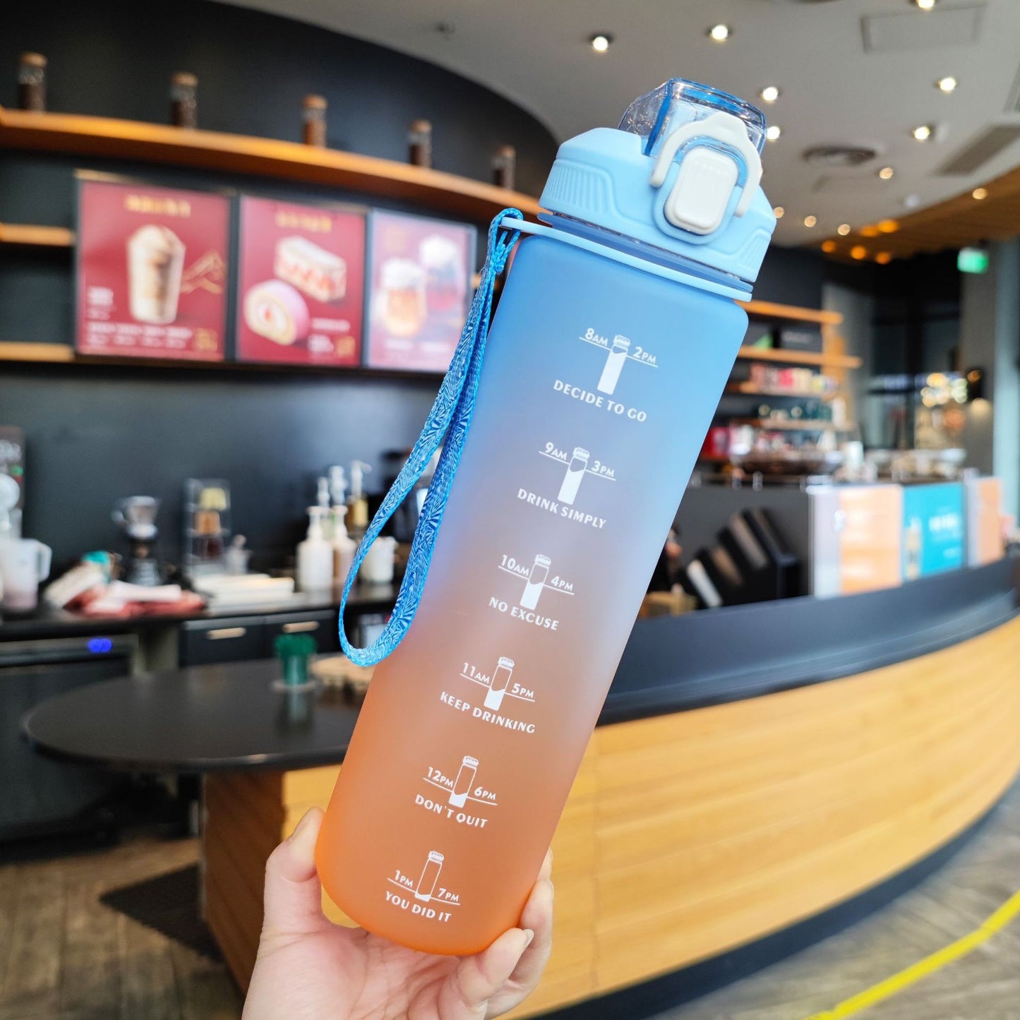 Damen Motivierende Trinkflasche mit einzigartiger Zeitmarkierung und sicherem Verschluss Karnz