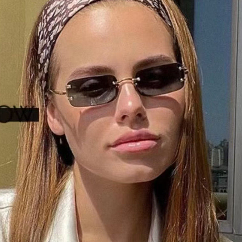 Damen quadratische Sonnenbrille mit hochwertigem Metallrahmen Karnz
