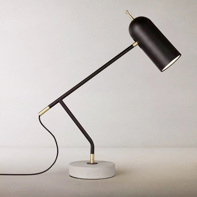 Moderne verstellbare Schreibtischlampe mit Marmorbasis