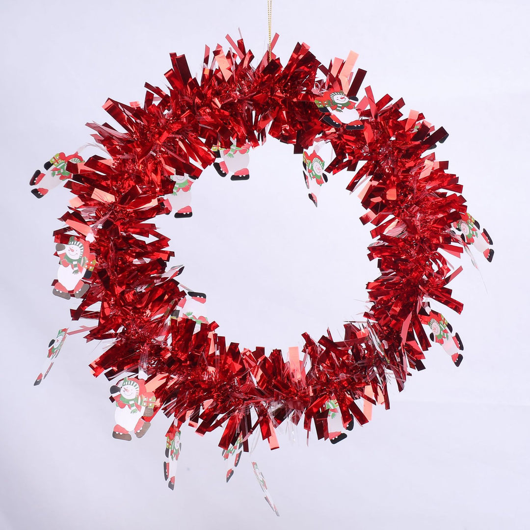 Glänzender Weihnachtskranz mit festlichen Motiven