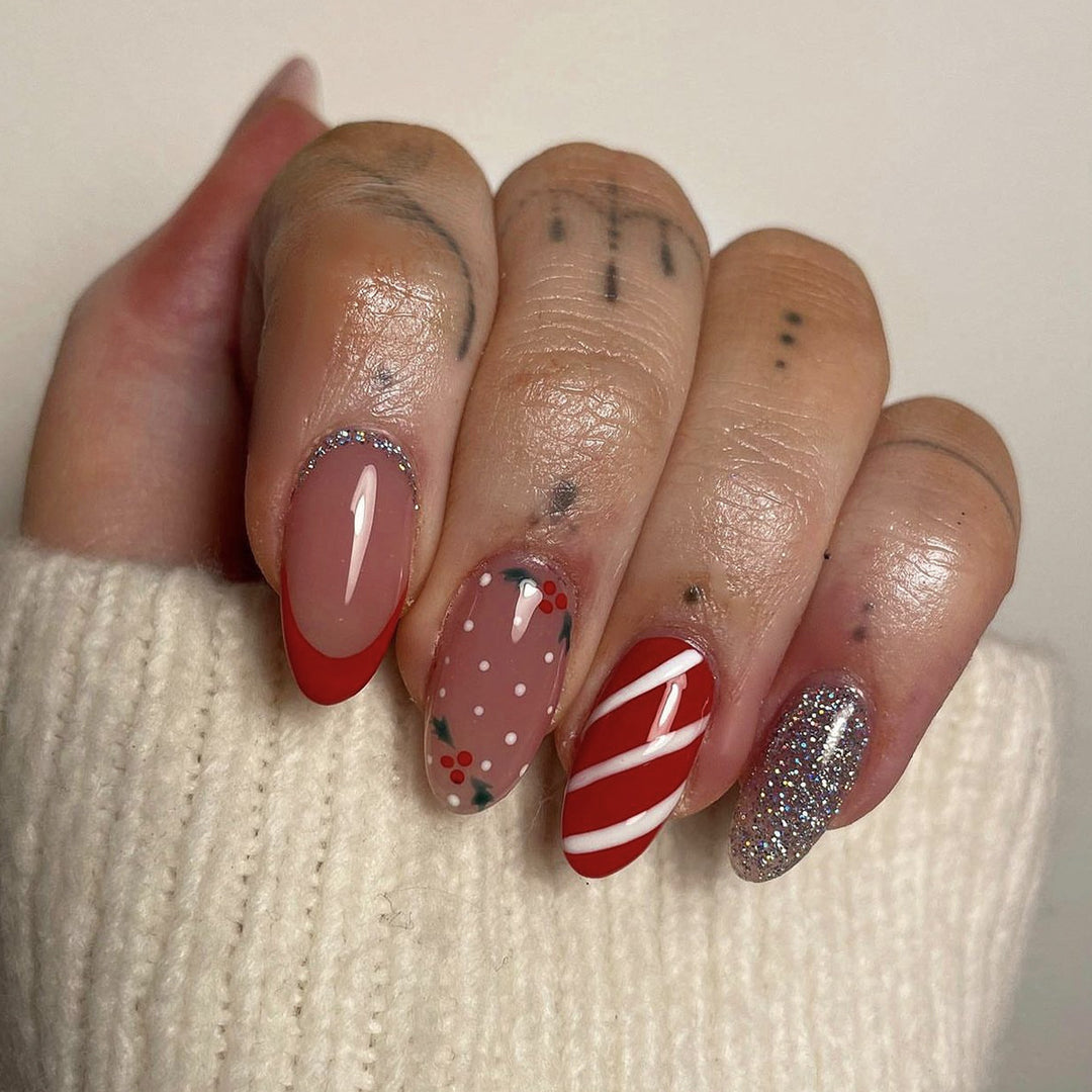 Kreative Nagelkunst mit Weihnachtsmotiven Karnz