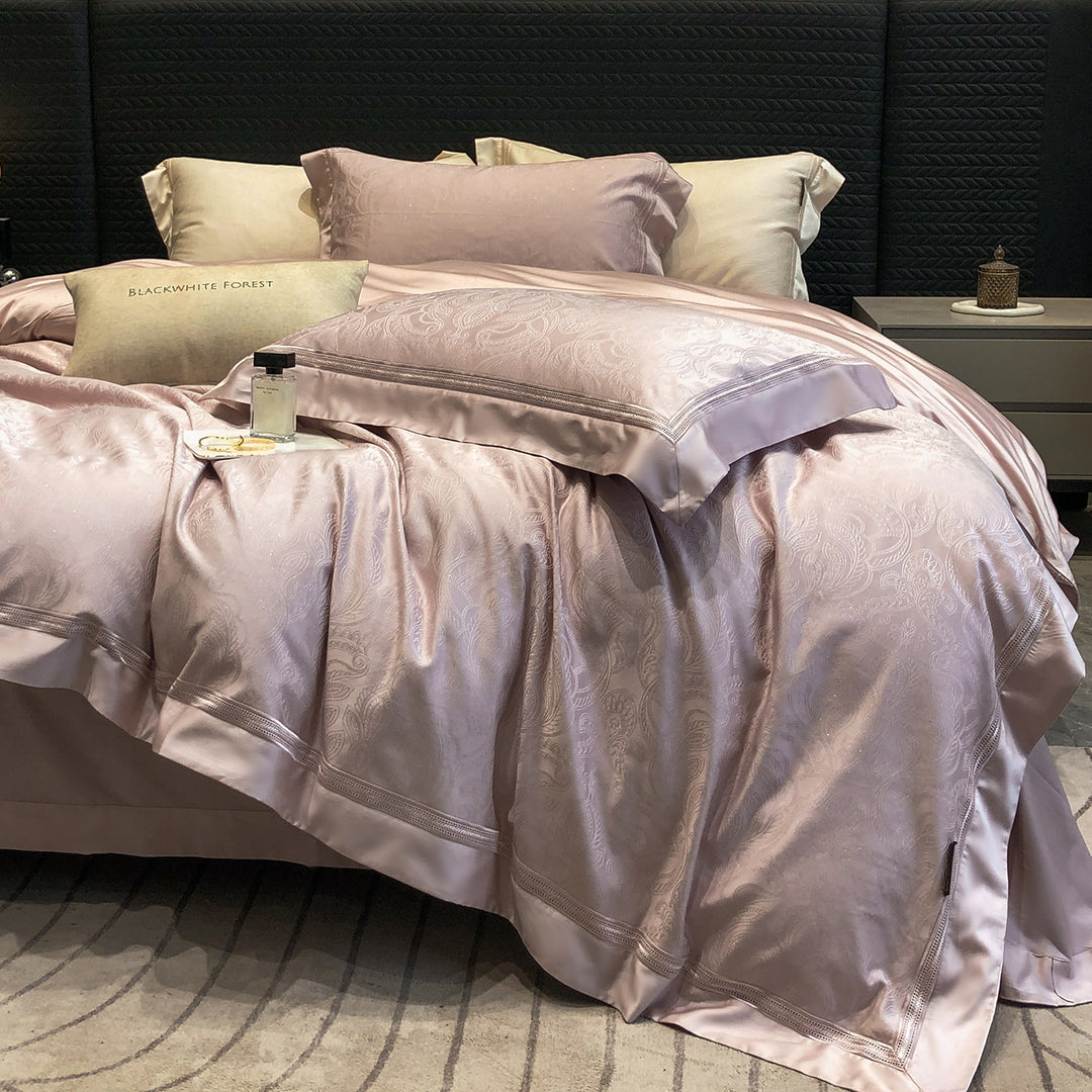 Premium-Baumwollsatin-Bettwäschegarnitur mit strukturierter Matelassé-Bordüre und Hotelverschluss