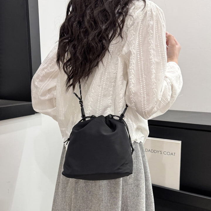 Moderner Kordelzug Mini-Eimer Tasche