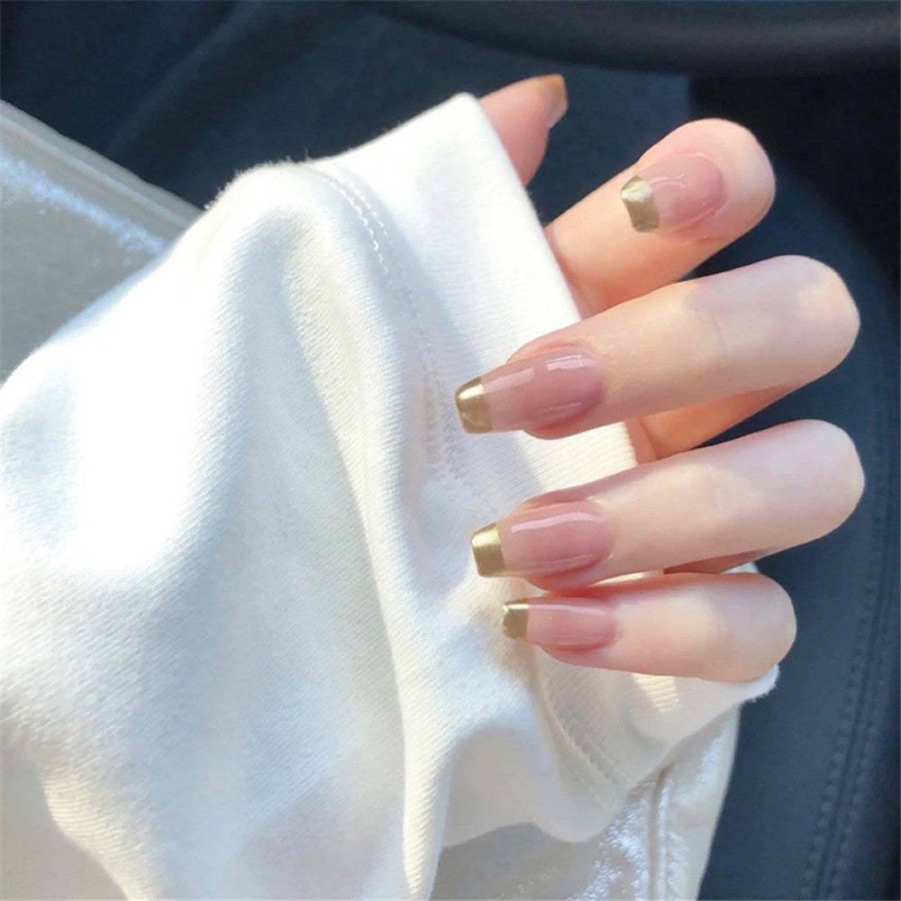 Dekoratives florales Press-On-Nagelkunst-Set Karnz