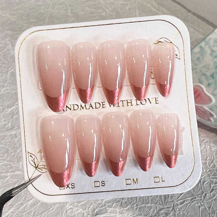Künstliche Nagelverlängerungen mit elegantem Ombre-Design Karnz
