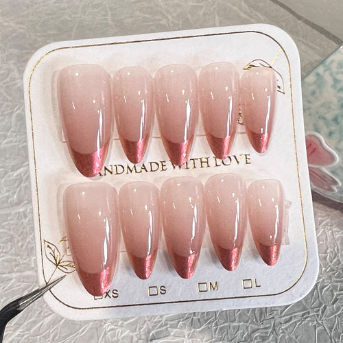 Künstliche Nagelverlängerungen mit elegantem Ombre-Design Karnz