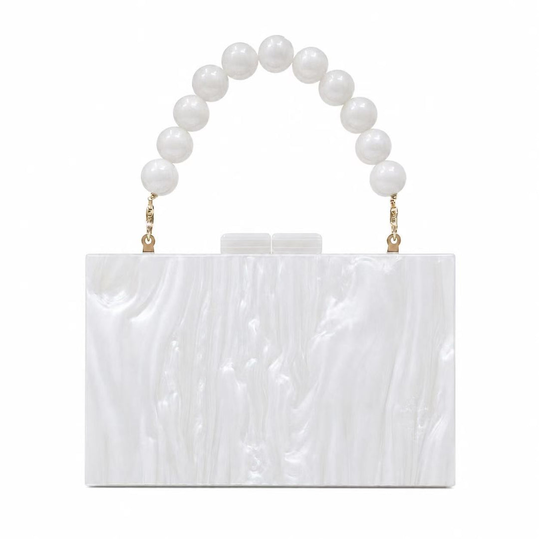 Elegante akribisch strukturierte Handtasche