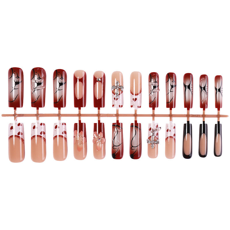 Dekorative Press-On Nail Art Set mit floralen und künstlerischen Designs Karnz