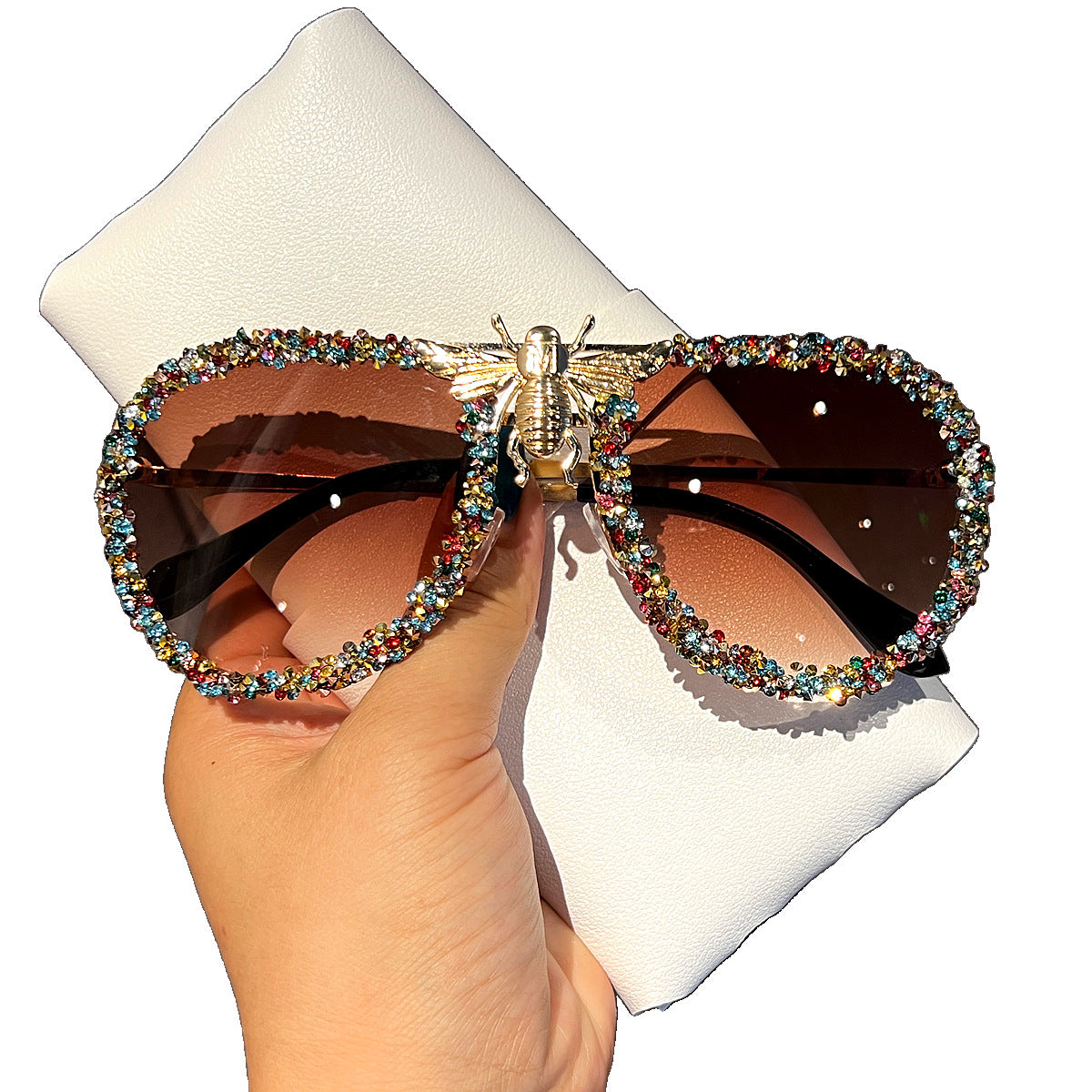 Damen Glamouröse Oversize-Sonnenbrille mit einzigartigem Schmuckrahmen Karnz