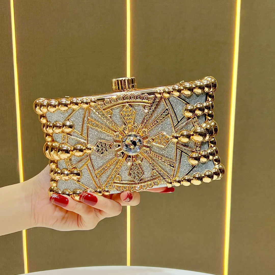 Glänzende dekorative Abend-Clutch
