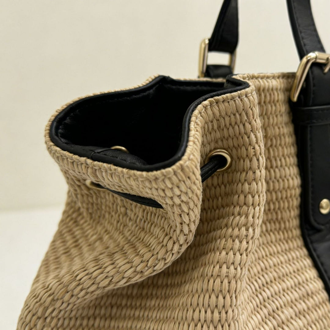 Elegante Handgefertigte Tragetasche Von Karnz