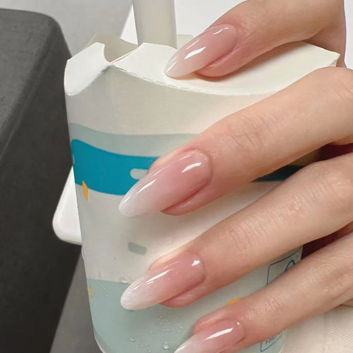 Glänzendes French Tip Press-On Nails Set
