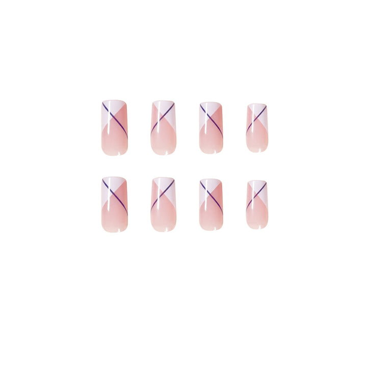 Elegante und Modische Nagelkunst Karnz