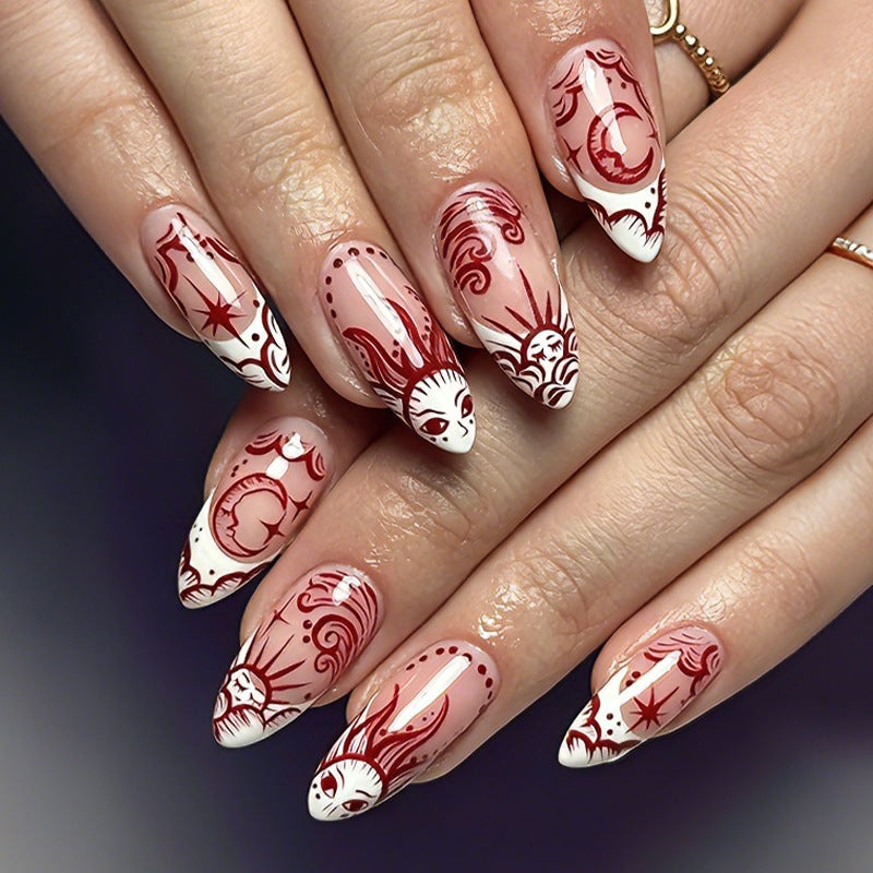 Kunstnagelset mit floralem Design und zarten Verzierungen Karnz