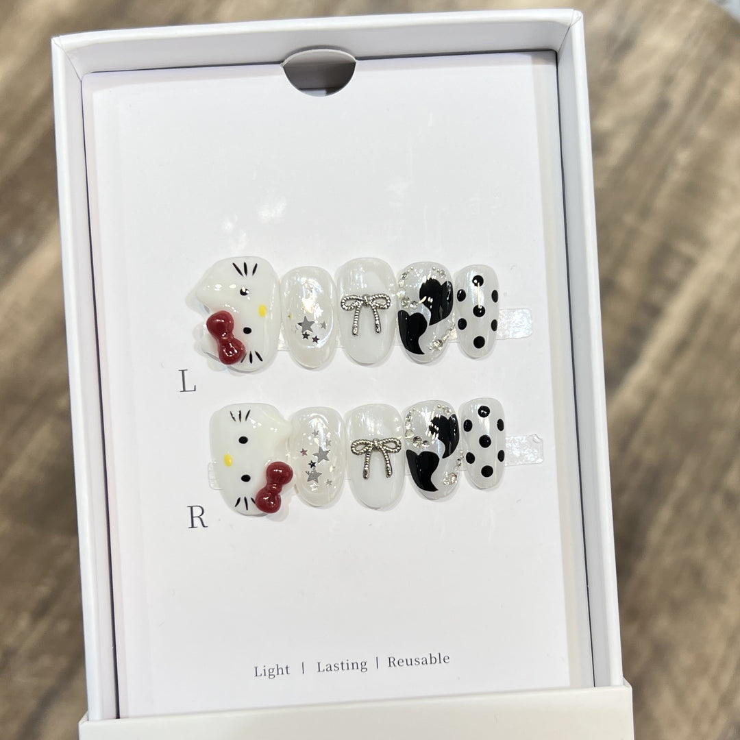 Dekorativer Floral Stiletto Press-On Nail Set Karnz