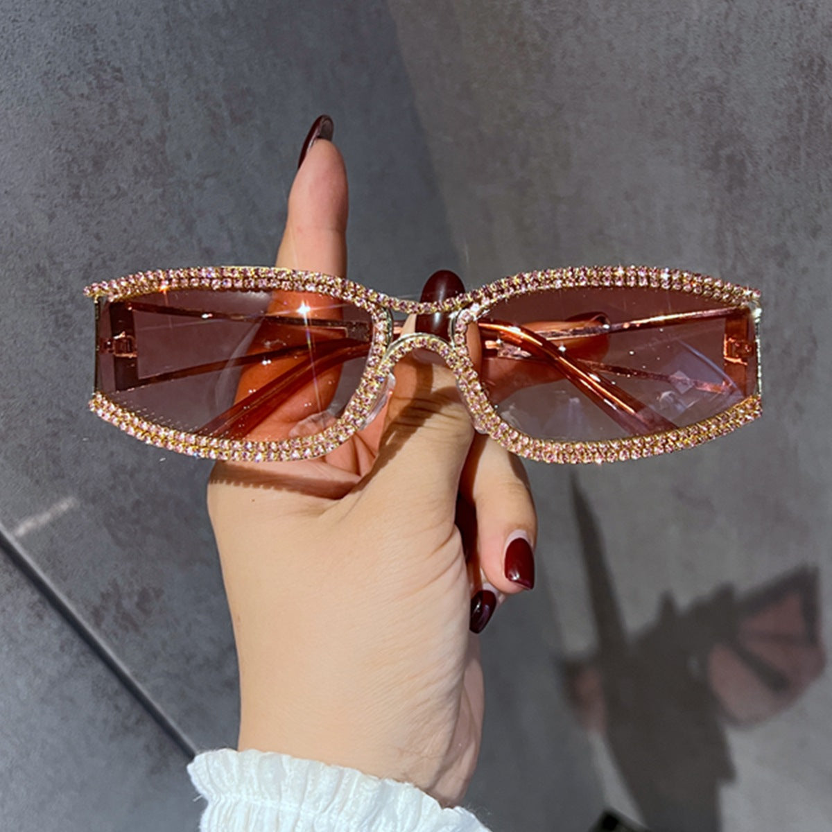 Damen Glamouröse Vintage-Sonnenbrille mit Strassbesatz Karnz