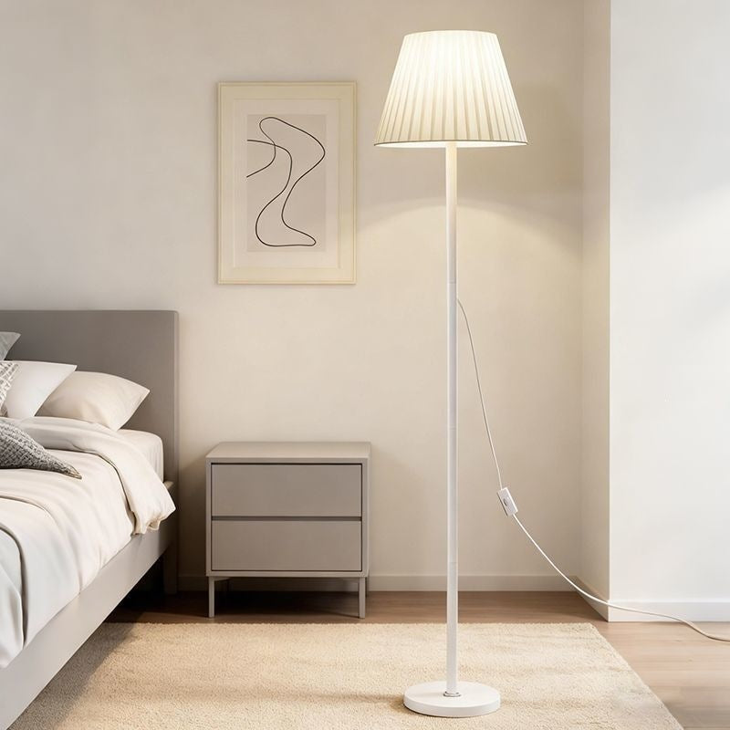 Elegante Minimalistische Stehlampe