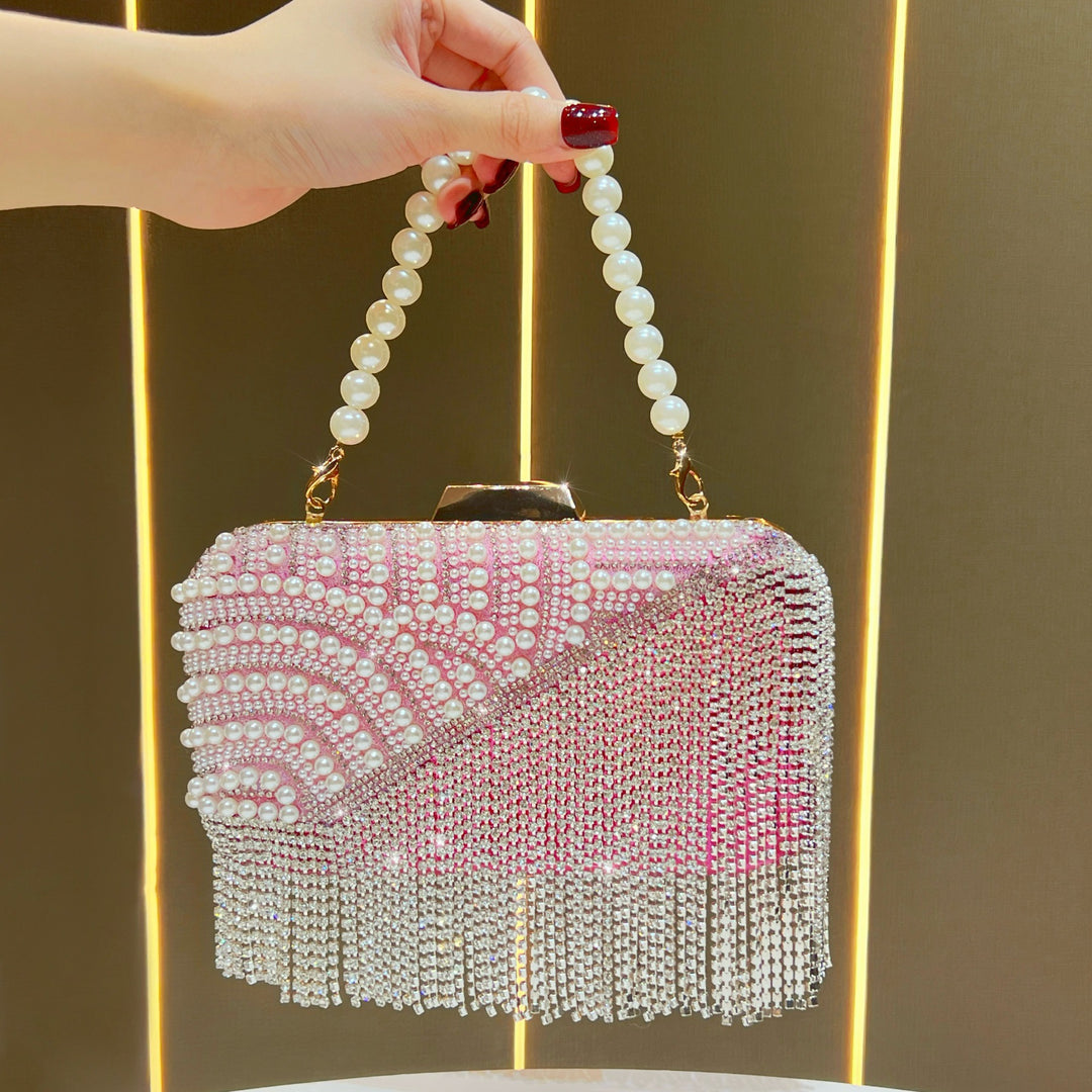 Perlenverzierte Abendhandtasche