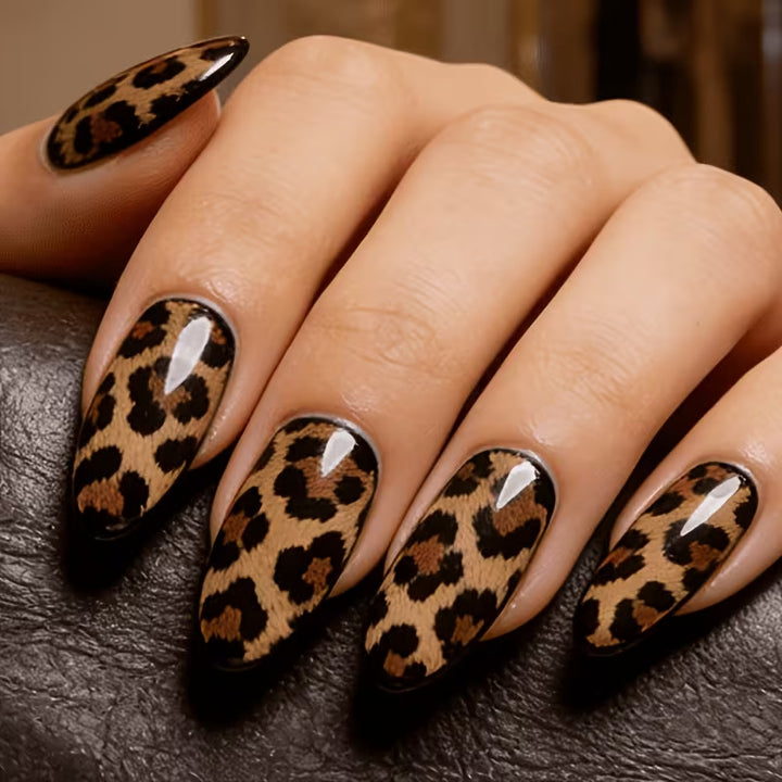 Künstlerischer Tierdruck Nagelkunst Karnz