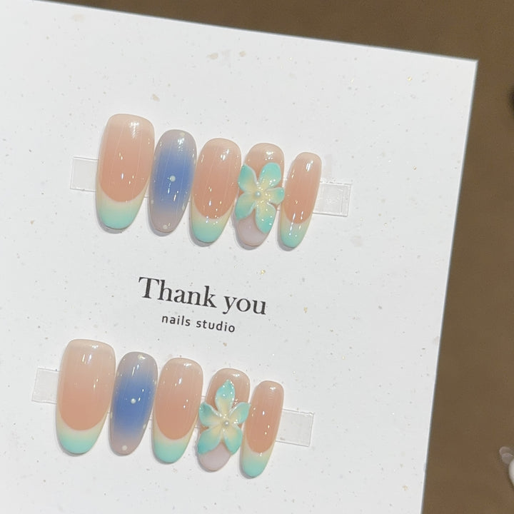 Künstliche Nagelspitzen Im Floralen Design Karnz