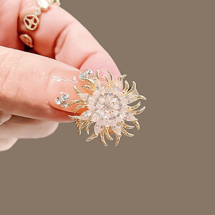 Elegante Brosche mit Funkelnden Kristallen Karnz
