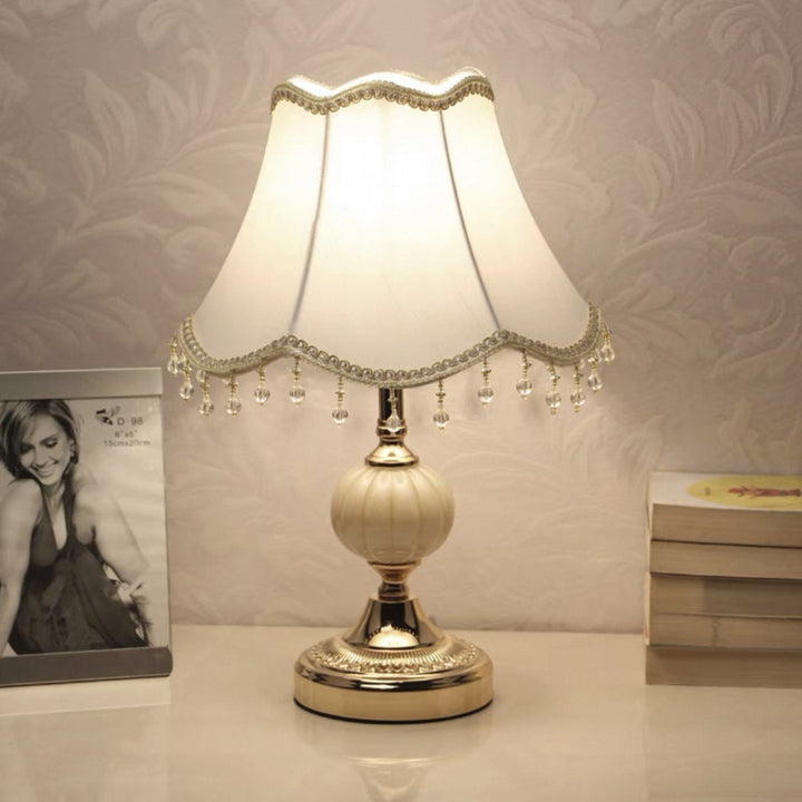 Vintage Floral Shade Tischlampe