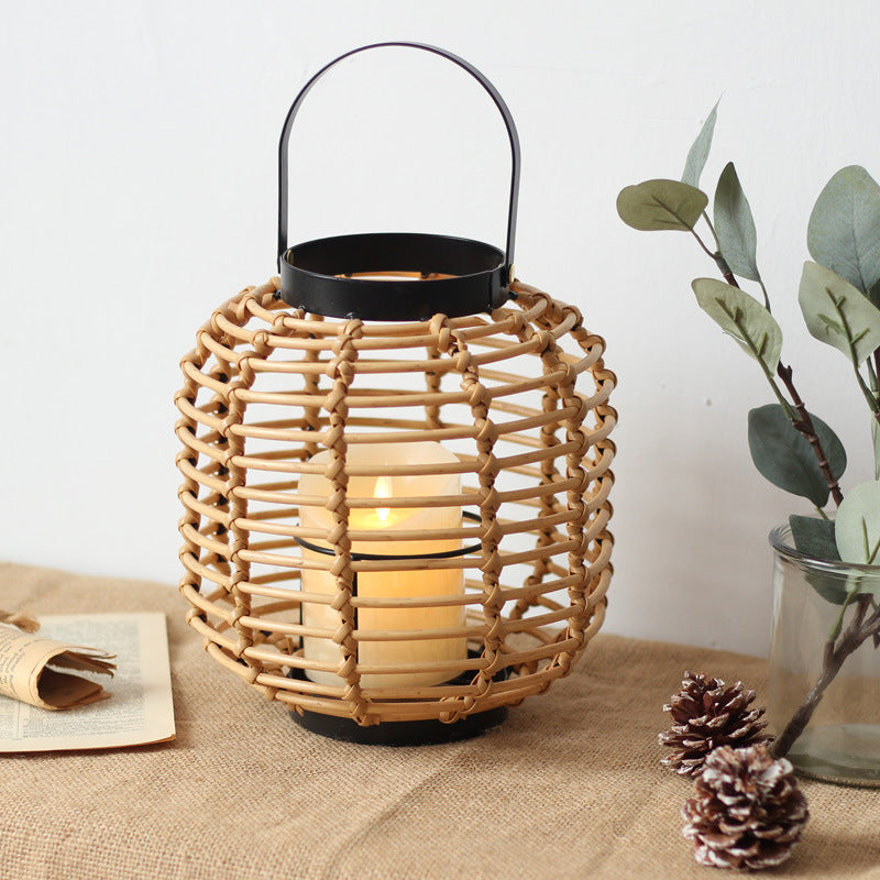 Dekorative Laterne aus geflochtenem Rattan Karnz