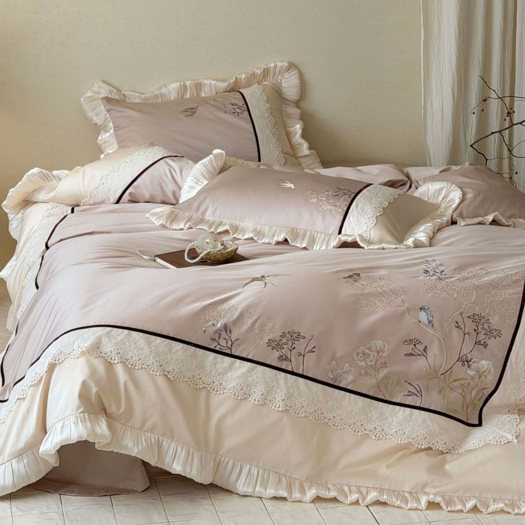 Luxuriös besticktes Satin-Rüsch-Bettwäsche-Set