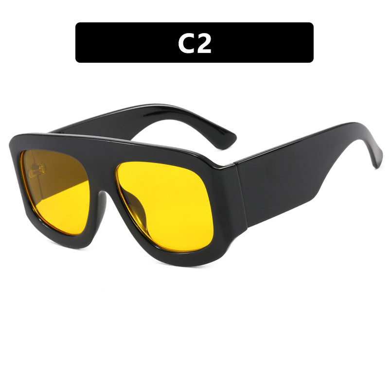 Damen modische oversized Sonnenbrille mit breitem Rahmen und schützendem UV-Filter Karnz