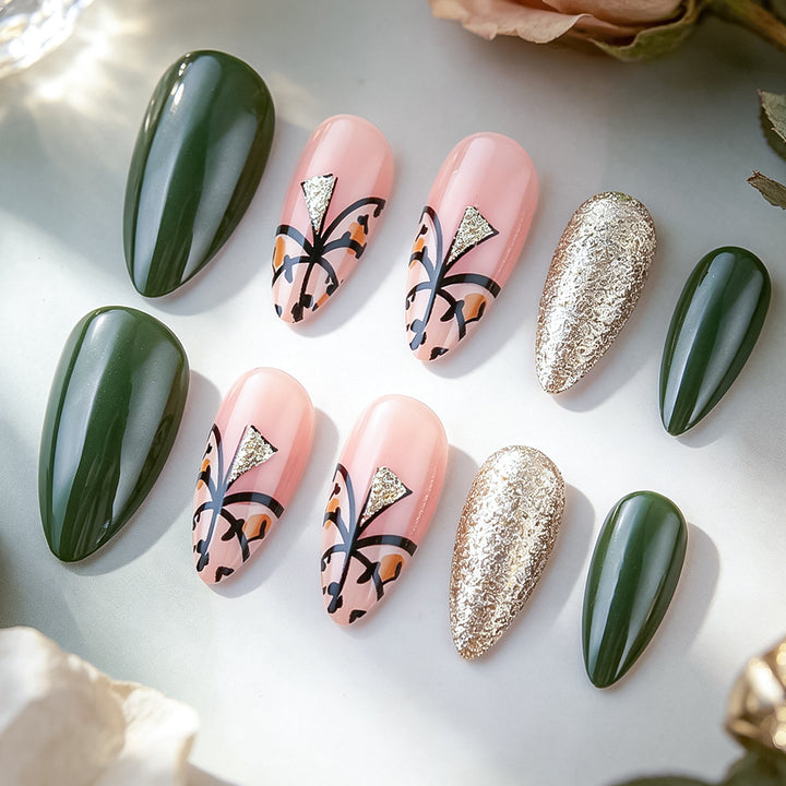 Elegantes saisonales Nagelkunstset Karnz